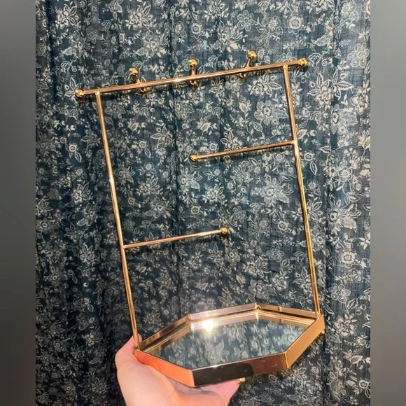 Rose Gold Jewelry Stand | LeniLena - Picture 2 of 5